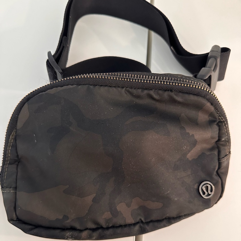 Everywhere Belt Bag 1 Litre
